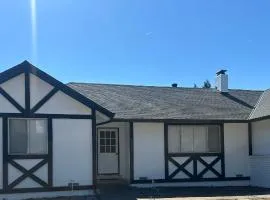 3 bedroom, 2 bath house in Santa Rosa