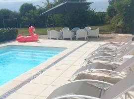 Charming countryside retreat, hotel i Macqueville