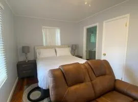 Lafayette Apartment-Free parking kitchen and WiFi