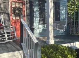 Historical downtown Lind House Studio