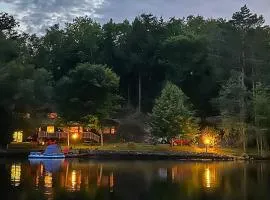 Lakefront Adirondack Cabin - Dock - Canoe - 10 min to Lake Placid