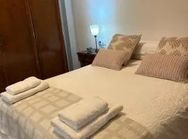 Triana, a tres minutos de parada de metro.