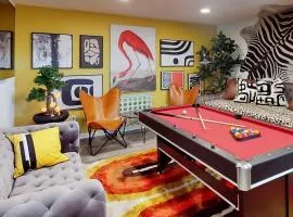 4 Bedroom Vintage Cool House
