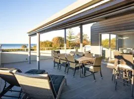Shore House - Expansive Stunner by the Beach