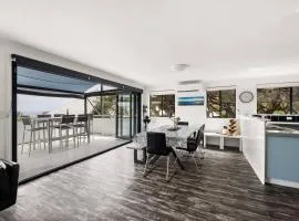 Surfers Paradise Oceanview Garden Beach House