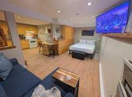 Fresh Studio Apartment in Central Rossland, resort de esqui em Rossland