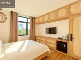 S79 Sofia Good and Good Grand World
