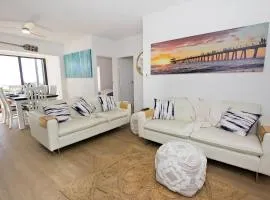 Beach Stayz Semaphore Three Bedroom Apartment