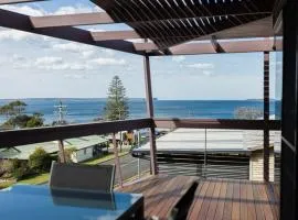 The Lookout at Hyams Beach