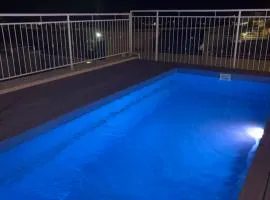 תכלת במושבה