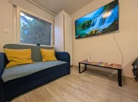 Private Secluded Studio w Smoking Allowed