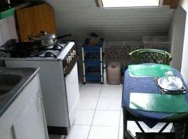 Magdi apartman, hotel in Pusztavacs