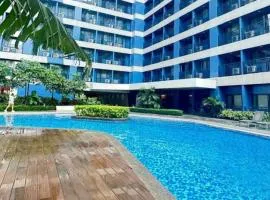 Peaceful Makati Getaway with Shared Pool