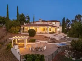 Via del Sur by AvantStay Private Spanish Villa w Views Walk to Wineries