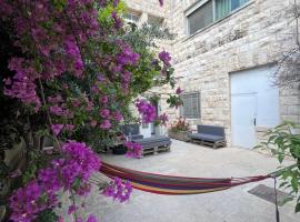 Locations Amman Palm Tree 4, hotel in Ash Shumaysānī