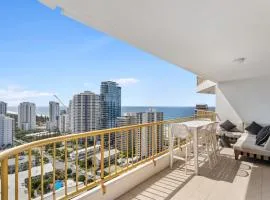 Luxury 3BR Gold Coast Stay Ocean and City Views
