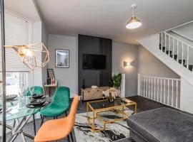 Eastbourne 2 Bedroom Apartment Next to Shopping Centre and Beach