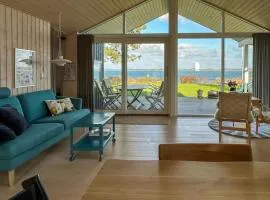 Beachfront Holiday Home Near Dalby Bay