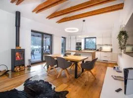 Modern Nature Retreat w Pool, PS5 & Hot Tube