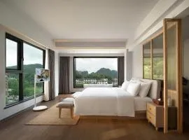 Zhangjiajie National Park RU Hotel--Free one way pick up service over 2 night,Free fresh coffee,Attraction Tickets Serivce in advance