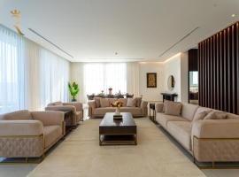 Modern Villa Aquira with 5BR Private Pool in Yas Island, hotel in Abu Dhabi