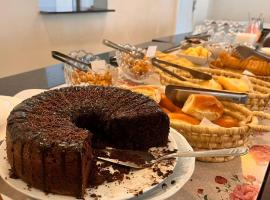 Pousada Bela By Bia - Comfort, hotel i Penha