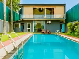 Diamond Pool House