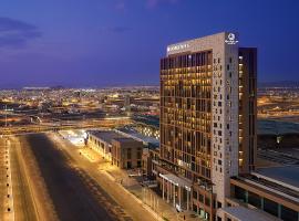 Doubletree by Hilton Madinah Gate, hotel near Prince Mohammad bin Abdulaziz International Airport - MED, Al Madinah