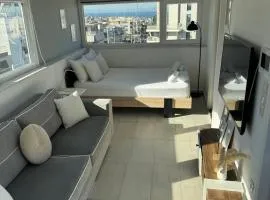 Skyline oasis rooftop