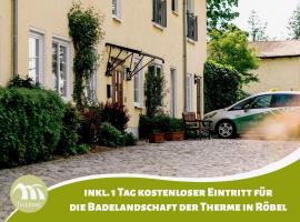 FerienResidenz MüritzPark، مكان إقامة مع الخدمة الذاتية لإعداد الطعام في روبيل