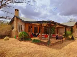 The Soap House - Entire Bush cottage