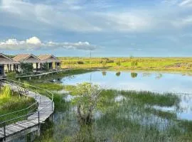 Nabua Thalenoi Resort นาบัว ทะเลน้อย รีสอร์ท