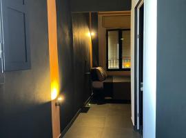 UNIQUE Apartments with rooftop & Netflix, hotel en Faenza