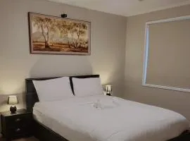 A slice of Melbourne! Room 1