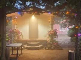 Madama Mudhouse Edenwood Retreats