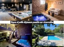 Au domaine des anges, 3 gîtes luxueux avec Jacuzzi privatif, sauna, mini-piscine, piscine extérieure chauffée en saison