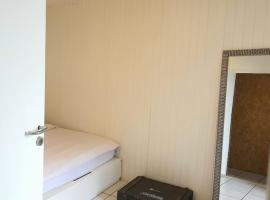 Grec Zimmer, homestay in Biel