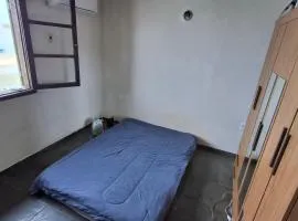 Kitinet semi mobiliada ótima localização
