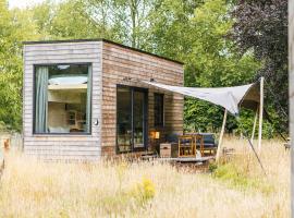 Tiny House in the Nature of Bruges, mini casa em Beernem