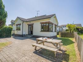 4 Bed in Kilmuckridge oc-ii09888, hotel in Ford