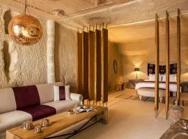 Hezen Cave Hotel