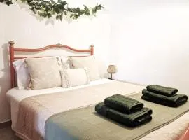 Studio Buganvilia - near riverside