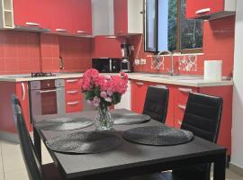 Terrace & Comfort Residence- SELF CHECK-IN, хотел в Букурещ