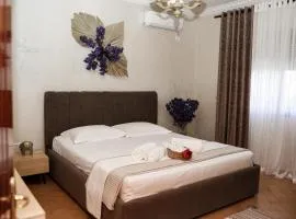 Villa Baja
