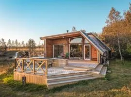 Embrace Nature by the River - Hot Tub and Scenic Views