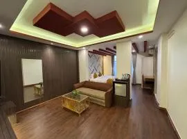 Evara Hotel & Apartment