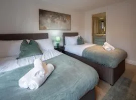 Central 2BR flat - free parking - fast Wi-Fi