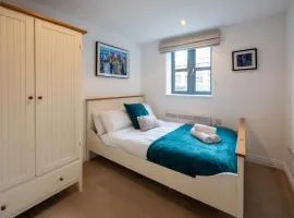 Stylish 2BR flat - free parking - fast Wi-Fi