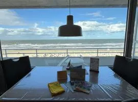 Haus Monopol "Himmel und Meer" - direkter Meerblick mit Nord-Balkon