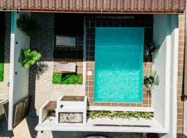 Helmi - Pedasí 2-Bedroom Oasis with Pool, vila v destinaci Purio